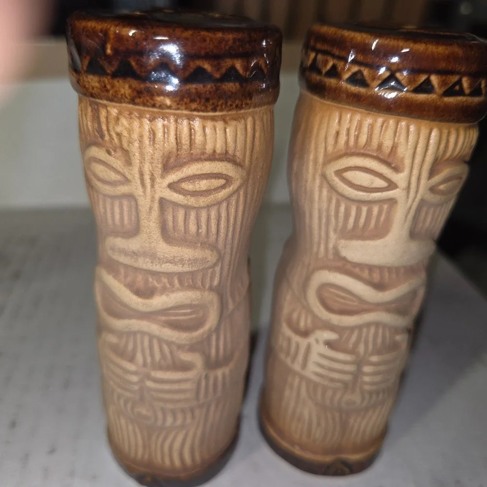 Vintage PMP Paul Marshall Products Tiki Salt & Pepper Shakers, 4 5/8